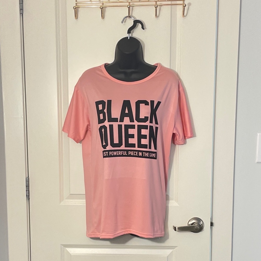 BLACK QUEEN TEE